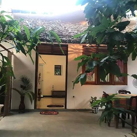 Yunal'S Place Matara Buitenkant foto